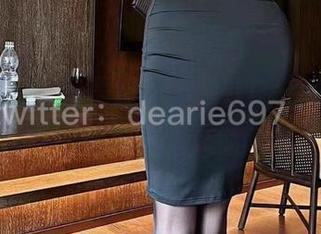微密圈 – 高清黑丝——脸红Dearie，图中的每一根线条都在低调炫耀。