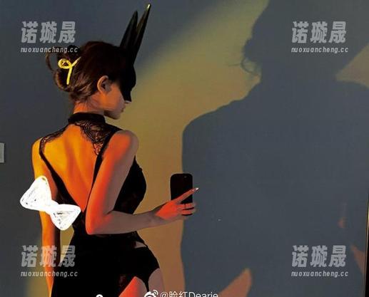 微密圈 - 快点看！脸红Dearie的高铁之旅原图居然又多了个更新套件！