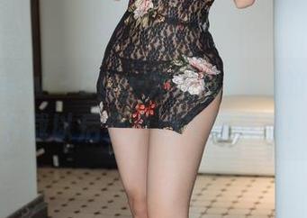 花漾show – Egg-尤妮丝Egg的礼服，下载以后要小心文明交流！