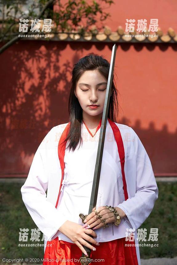 蜜桃社-Cris_卓娅祺 蜜桃社 - Cris_卓娅祺的裤里丝是高清神器,这图库我敢打包带走。