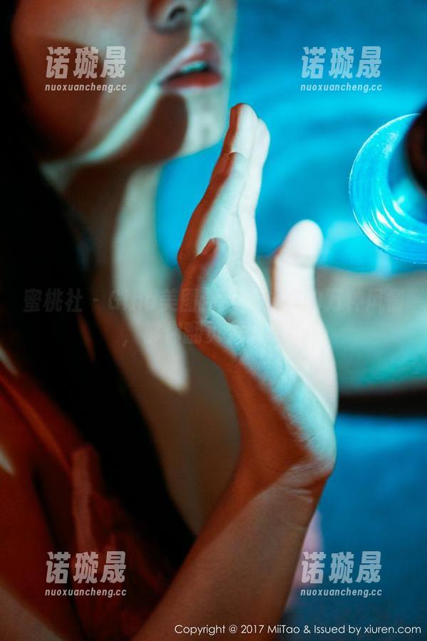 蜜桃社 - Gina美图合集：泳衣的万种风情，够你翻页到手软！