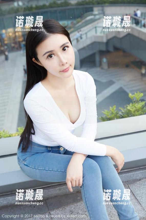 蜜桃社 - 萌美Moemi清纯作品集更新啦！我觉得我已不能再直视…