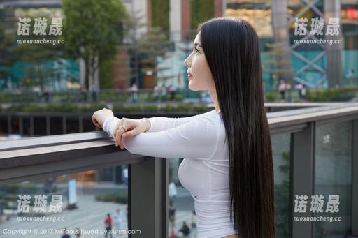 蜜桃社-韵莉娜VANILLA 蜜桃社 - 韵莉娜VANILLA已经定制好了旅拍,其实我只是带了一堆零食和临时摄影师!