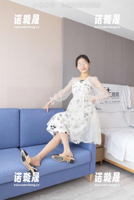 袜啵啵 - 裸足出境的泡芙，美图说一千道一万，你来猜猜看？