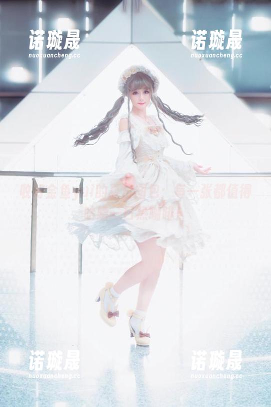 金鱼yui 收好金鱼yui的夏日图包:每一张都值得咕噜一口热咖啡!