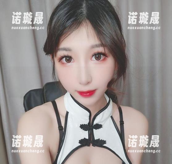 精选雯粥粥i的网袜旅程：每一圈都是一种新方向