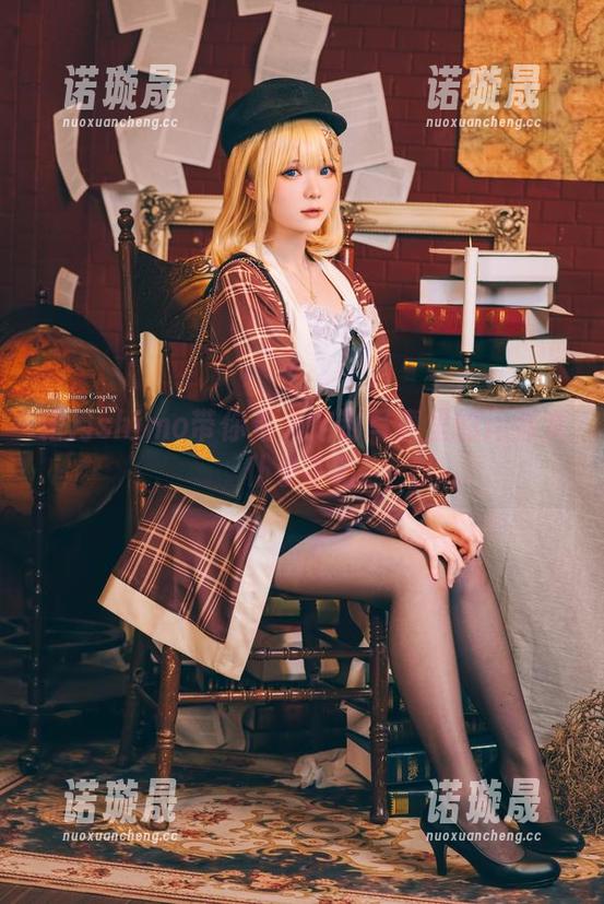 霜月shimo带你走入定制写真里的玛修女仆小宇宙