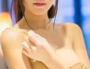 青豆客 – 在网盘给谭晓彤的圣诞写真留言，保佑我明年也能收红包！
